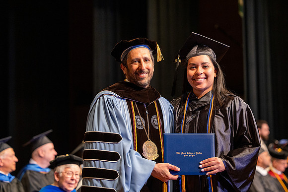 villa-maria-graduation-2025_2283