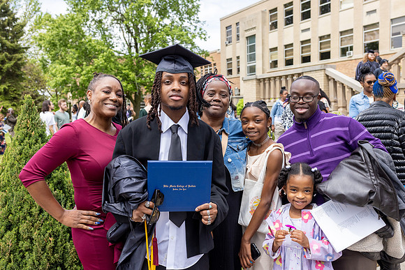 villa-maria-graduation-2025_2737