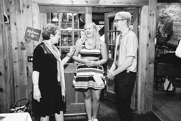 160816-elizabeth-nick-party-41