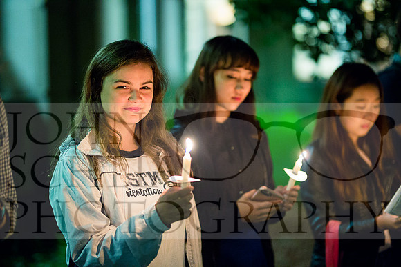 170824-esm-candle-ceremony-20-web