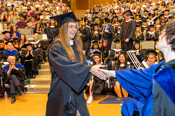 english-graduation-2024_0671