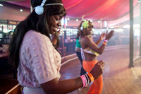 john-schlia-photography-brown-bag-disco-14-008