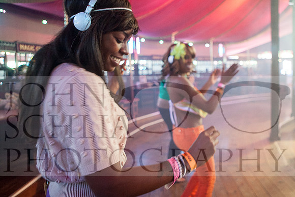 john-schlia-photography-brown-bag-disco-14-008