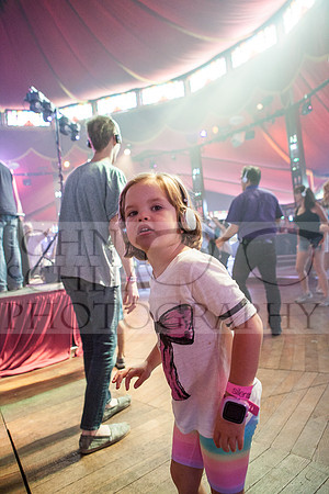 john-schlia-photography-brown-bag-disco-14-002
