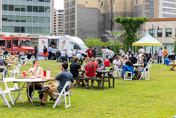 260610-midday-bash_206