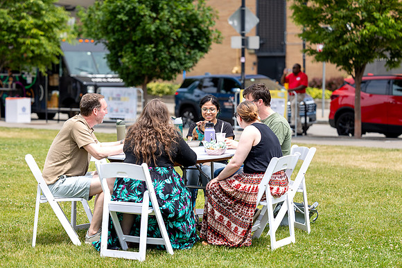 260610-midday-bash_215