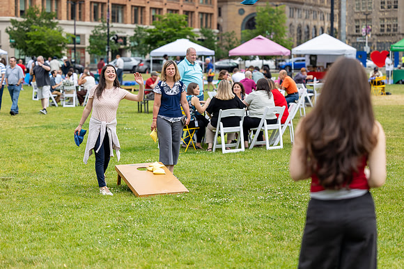 260610-midday-bash_023