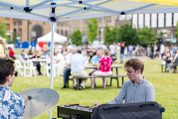 260610-midday-bash_035