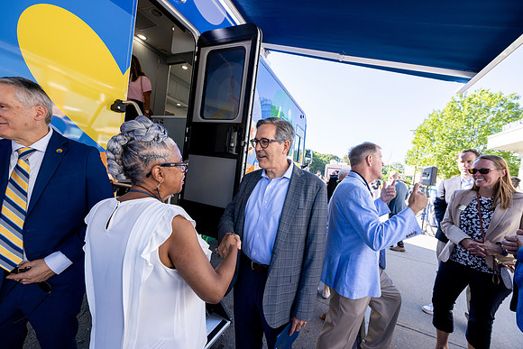 mobile-clinic_0248