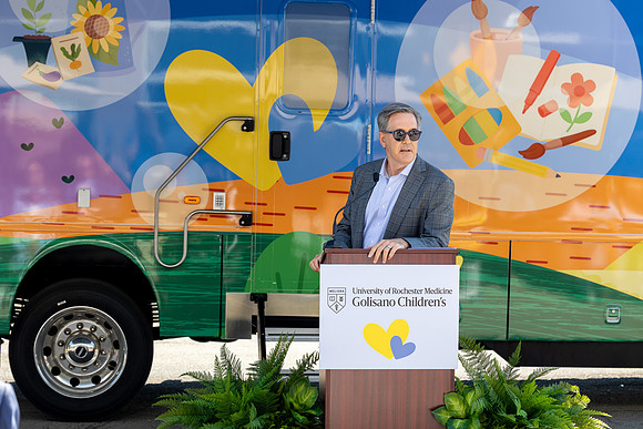 mobile-clinic_0583