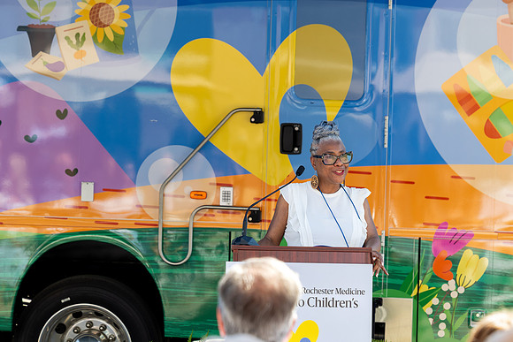 mobile-clinic_0765