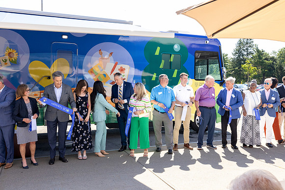 mobile-clinic_0975
