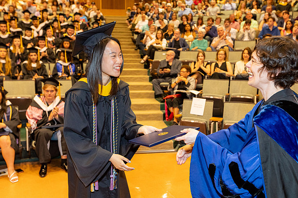 english-graduation-2024_0644