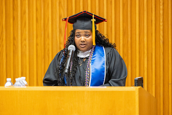 english-graduation-2024_0427