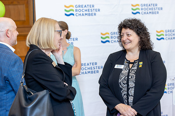 chamber-ribbon-cutting_086-web
