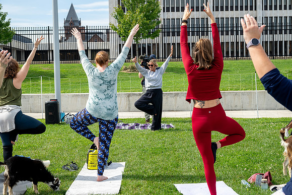rddc-yoga-0926_0147