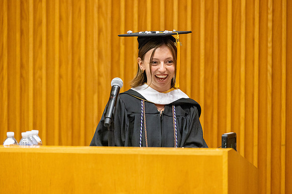 english-graduation-2024_0474