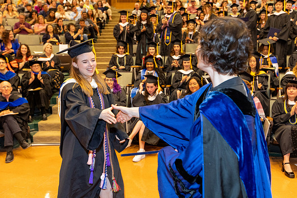 english-graduation-2024_0727