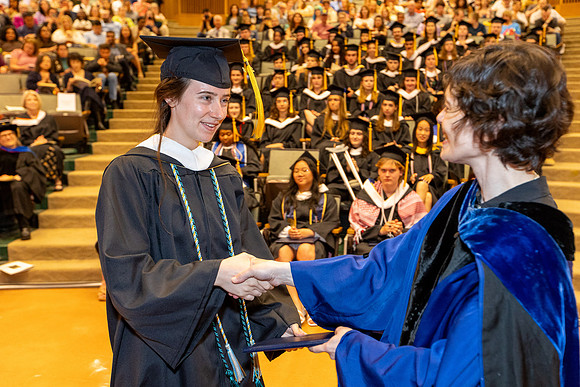 english-graduation-2024_0630