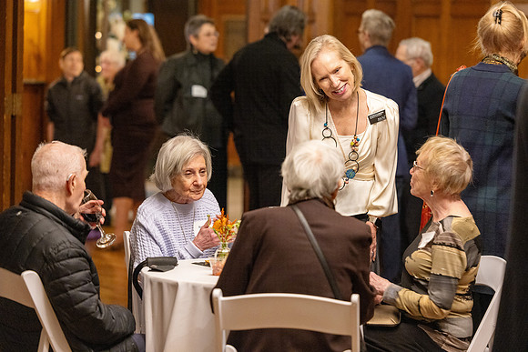 curator-reception_041