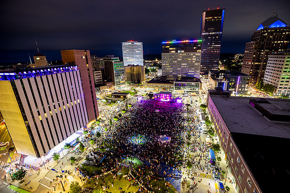 crowd-jazz_1176-web