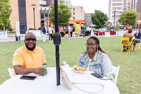 240821-midday-bash_200
