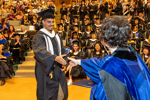 english-graduation-2024_0862