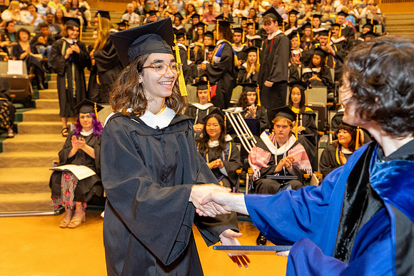english-graduation-2024_0665