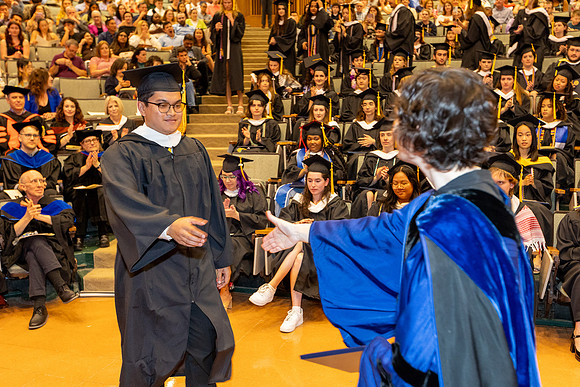 english-graduation-2024_0823