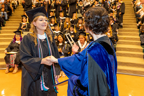 english-graduation-2024_0782