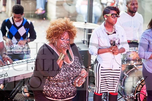 john-schlia-photography-gospel-sunday-14-005