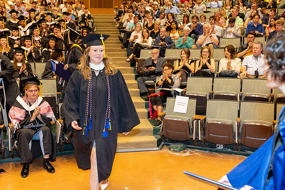 english-graduation-2024_0646
