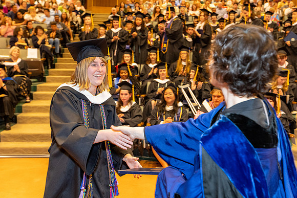 english-graduation-2024_0720