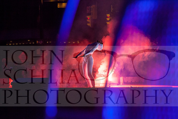 john-schlia-photography-circus-orange-14-001