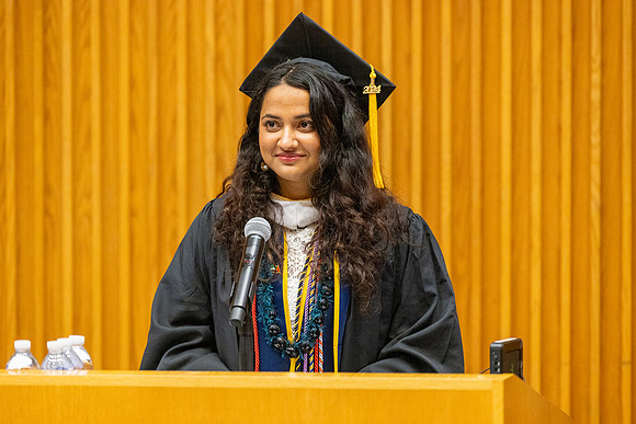 english-graduation-2024_0546