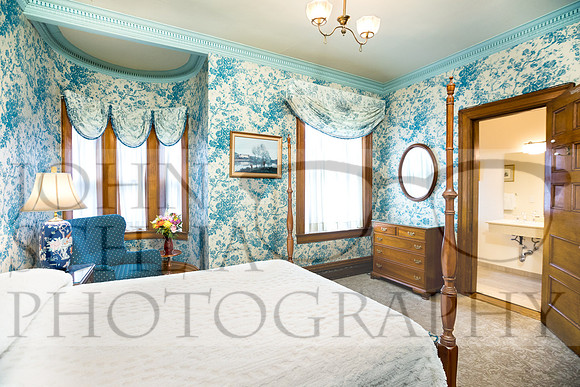Clay Room-web