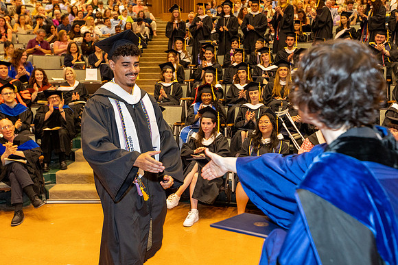 english-graduation-2024_0861