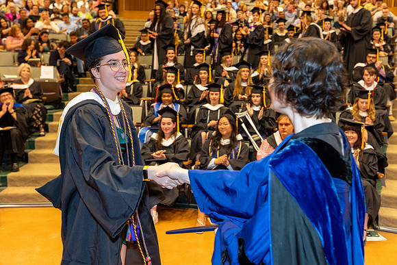 english-graduation-2024_0802