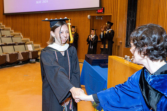english-graduation-2024_0342