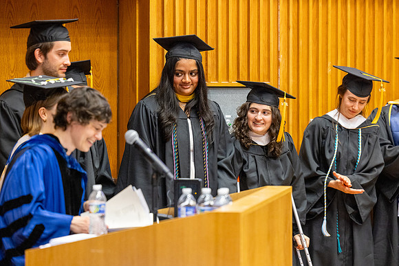 english-graduation-2024_0360