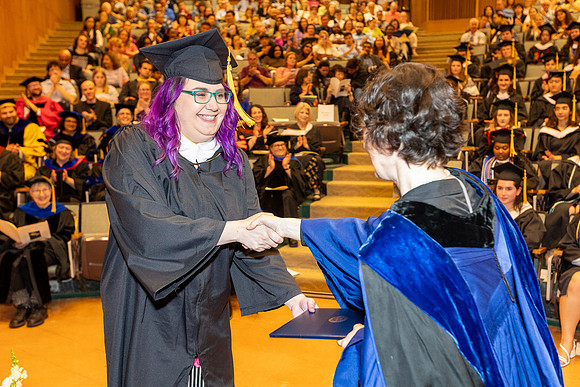 english-graduation-2024_0598