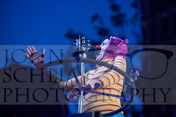 john-schlia-photography-circus-orange-14-002
