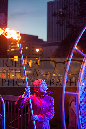 john-schlia-photography-circus-orange-14-004
