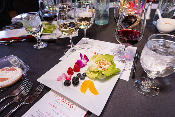 homage-dinner-alma-thomas_780