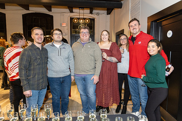 NEXT-holiday-party-2023_0112