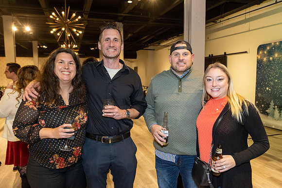 NEXT-holiday-party-2023_0219