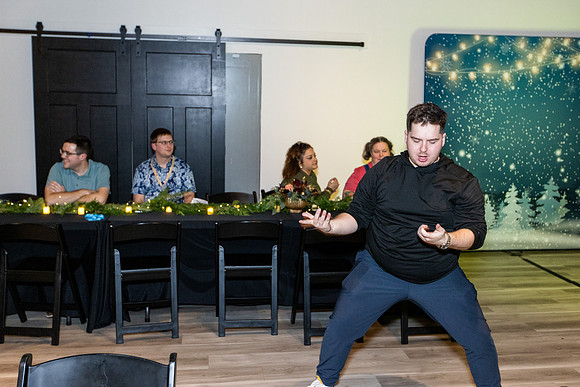 NEXT-holiday-party-2023_1137