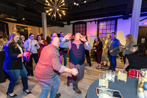 NEXT-holiday-party-2023_1585