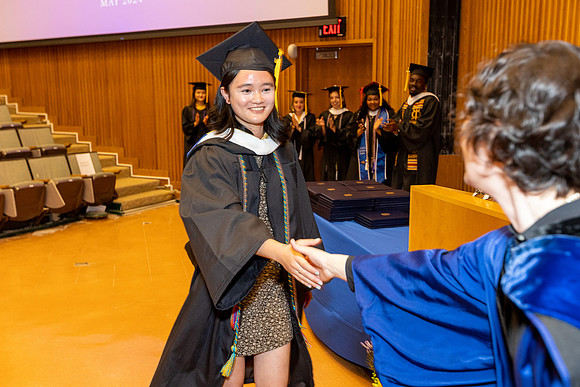 english-graduation-2024_0321