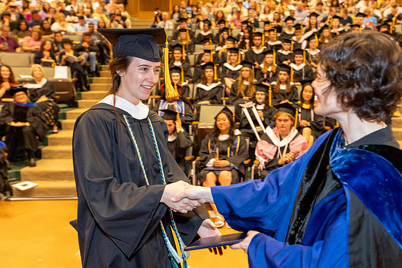 english-graduation-2024_0629